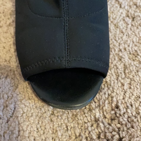 Open toed ankle booties - Picture 5 of 5